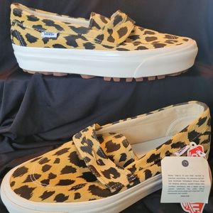 Vans Shoes. Loafer Style.